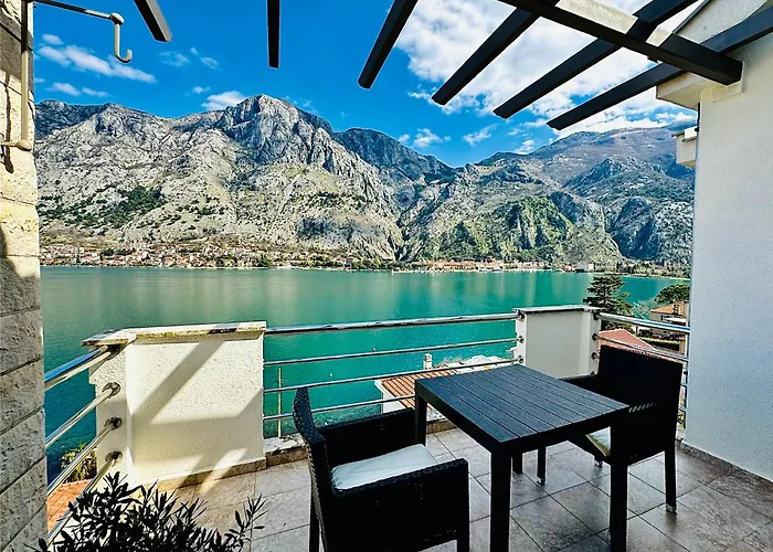 Kotor Muo Apartments C3