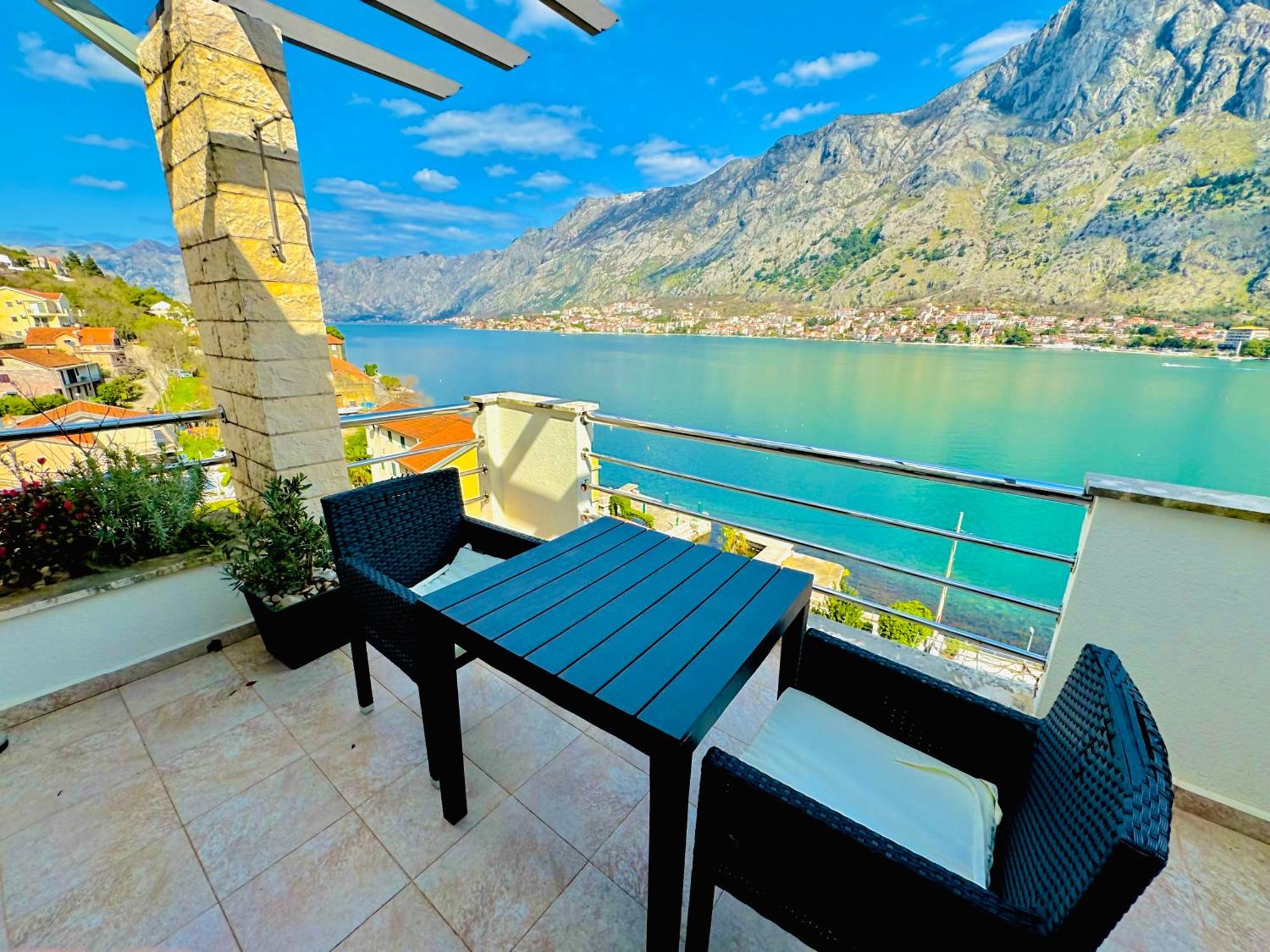 Muo C3 Apartment Kotor